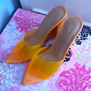 Express wedges size 7.5